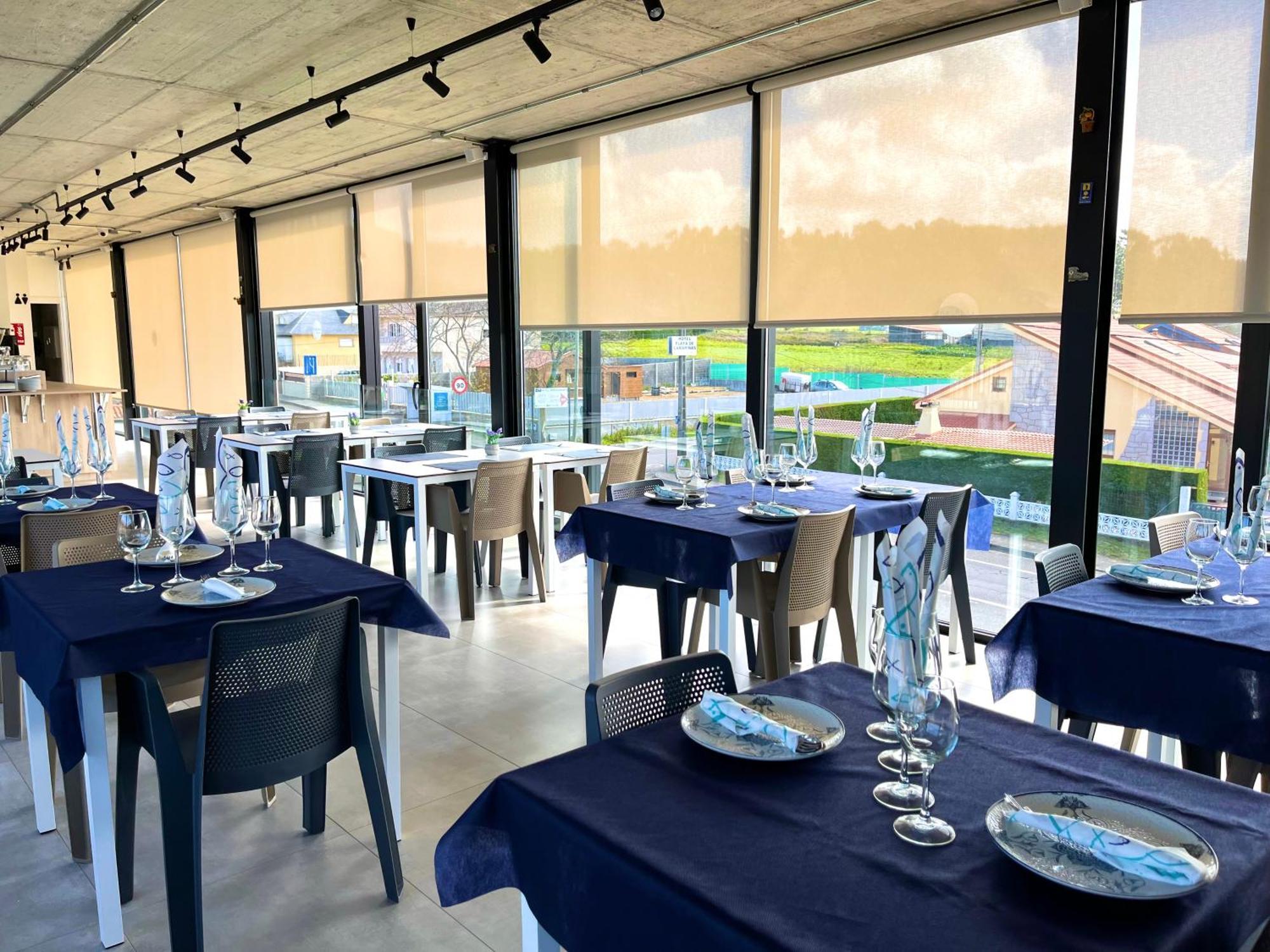 Hospedium Hotel Devalar Do Mar Camarinas Bagian luar foto